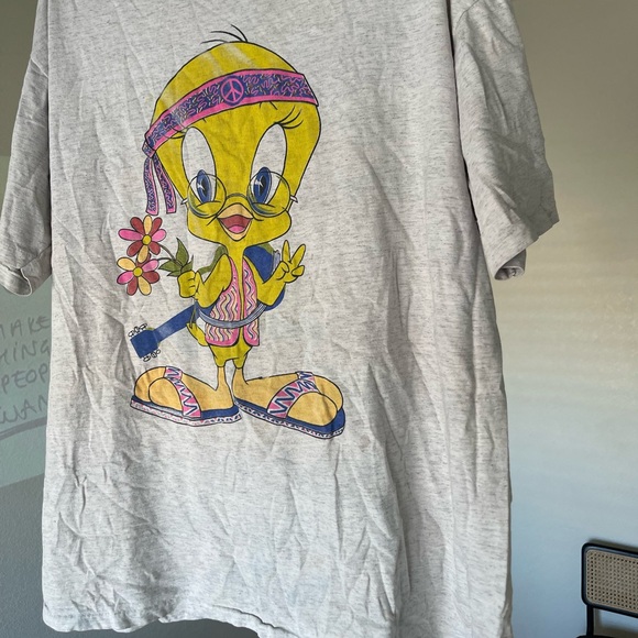 Vintage Tweety Bird Tee - Picture 2 of 4